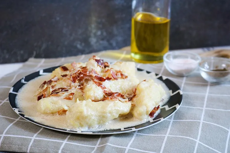 Hoorische, rohe Kartoffelklöße als vielseitige Beilage