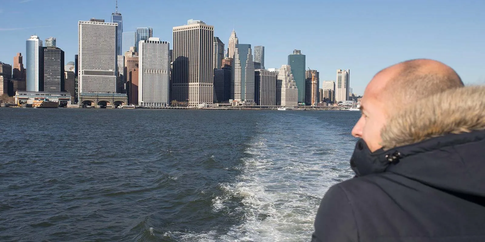 IKEA Fähre Manhattan Brooklyn Skyline