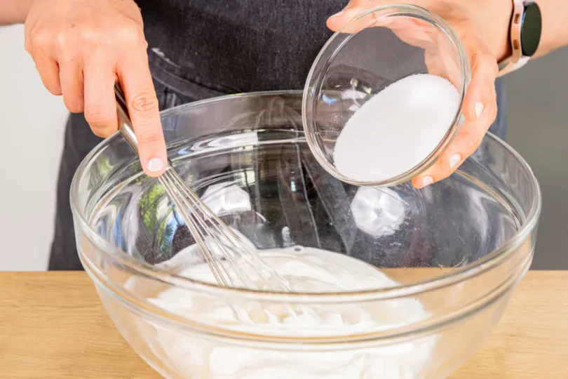 Joghurtcreme für Torte vorbereiten