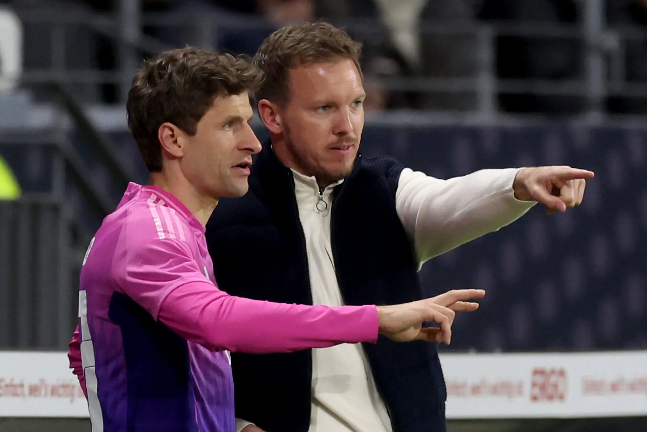 Julian Nagelsmann bei der Vertragsunterzeichnung mit dem DFB