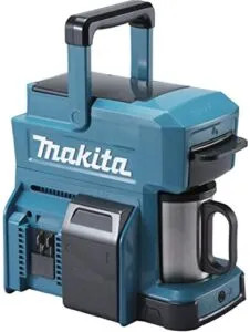 Kaffeemaschine Test: Makita DCM501Z