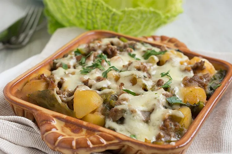 Kappes Durcheinander, ein deftiges Wirsing-Hackgericht