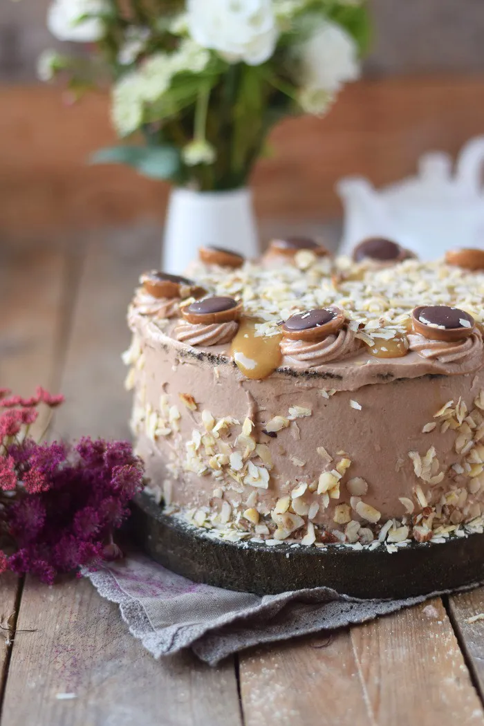 Karamell Nougat Haselnuss Toffifee Torte - Caramel Hazelnut Chocolate Cake (23)