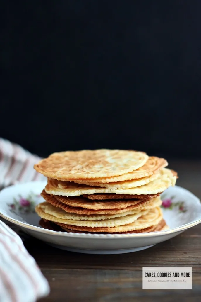 Knusprige Bretzeli, geformt aus unserem klassischen Mailänderliteig