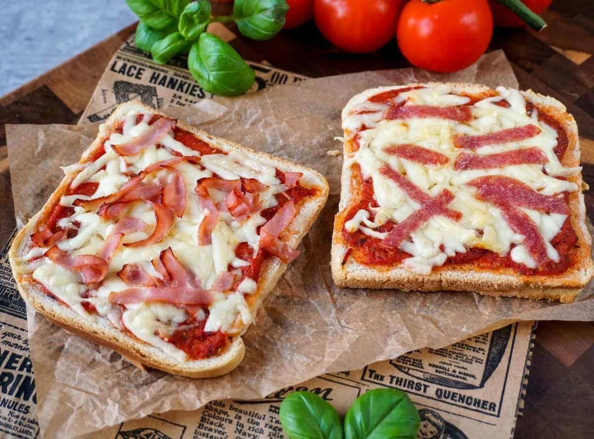 Knuspriger Pizza-Toast aus der Heißluftfritteuse