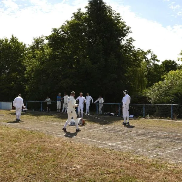 Konzentrierte Blicke beim Fechten im Jahnsportpark