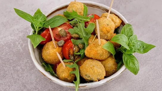 Köstlich gefüllte Oliven als Vorspeise