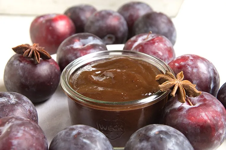 Latwerg, traditionelles Mus aus Zwetschgen aus dem Saarland