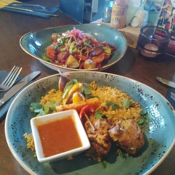 Leckeres glutenfreies Fajita-Gericht im Chiquito Restaurant