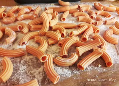 Linsennudeln frisch aus dem Pastamaker, glutenfrei und selbstgemacht