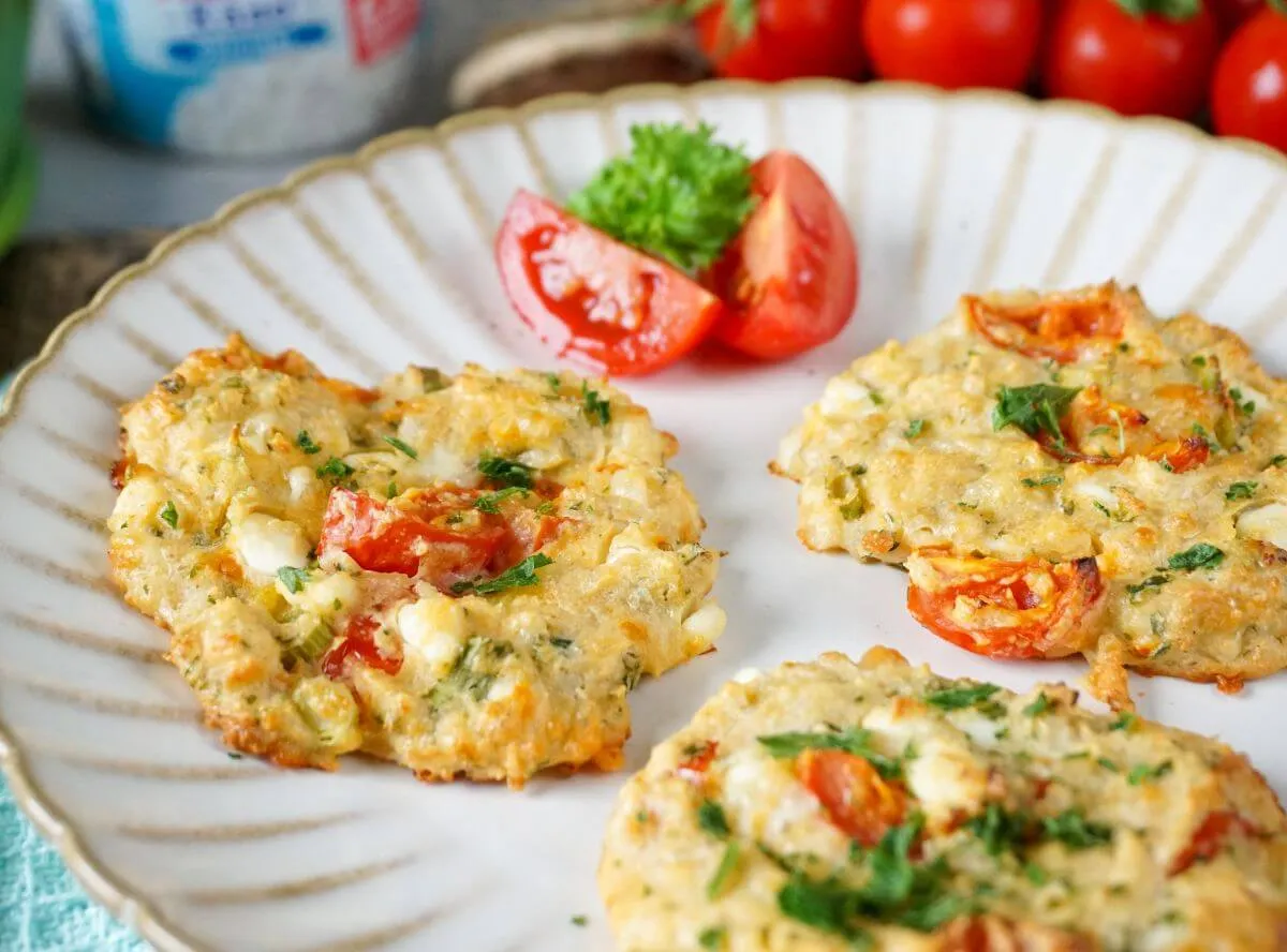 Low Carb Hüttenkäsetaler, ein schnelles und proteinreiches Gericht mit wenigen Zutaten