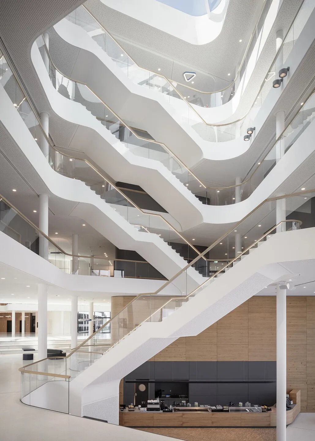 Luftaufnahme des ALDI Nord Campus in Essen, zeigt die weitläufige Anlage und moderne Architektur.