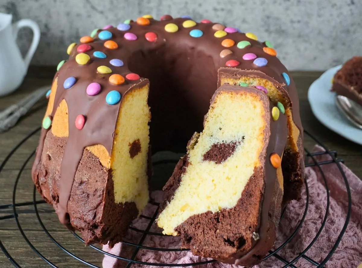 Marmorkuchen nach Omas Art, klassischer Kindergeburtstagskuchen für 4-Jährige