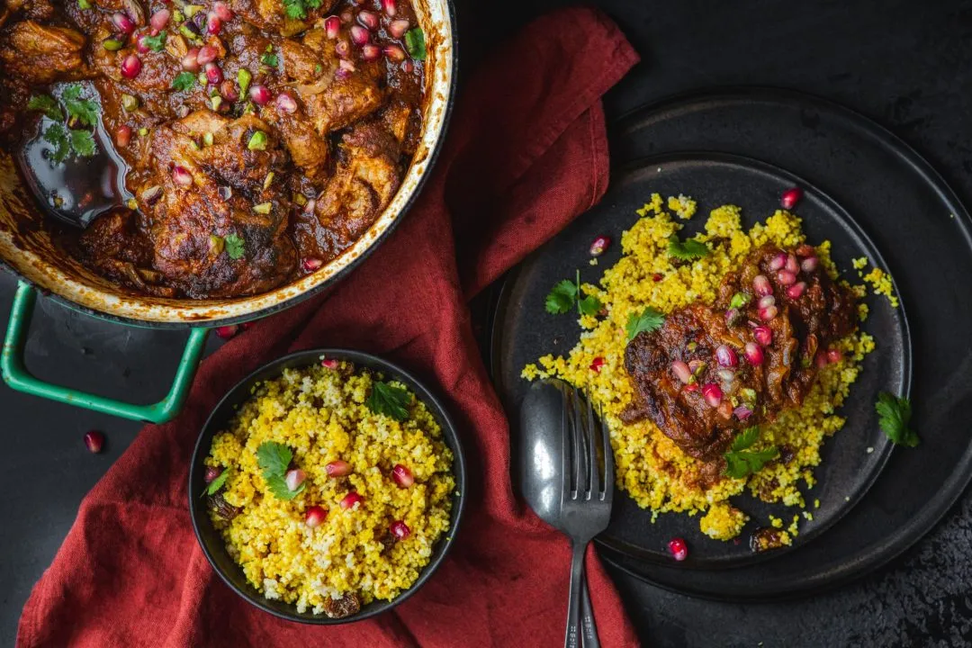 Marokkanisch inspiriertes Hühnchen mit Couscous