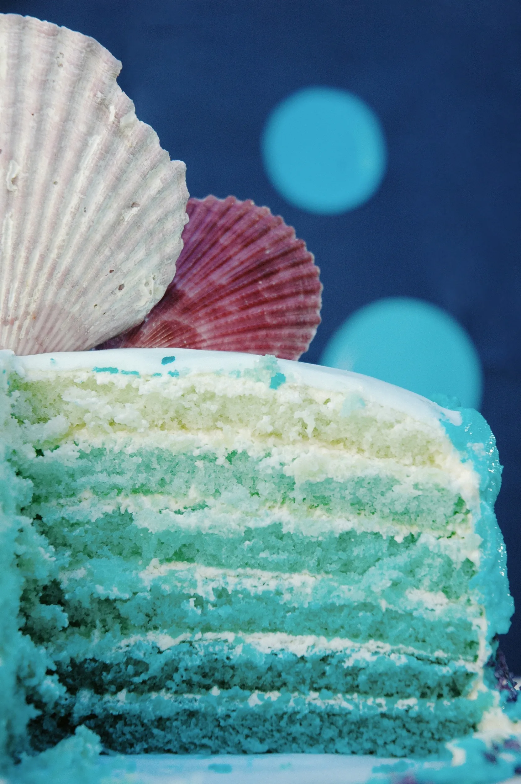 Meerjungfrau Party Sweet Table mit bunten Cupcakes und Gebäck