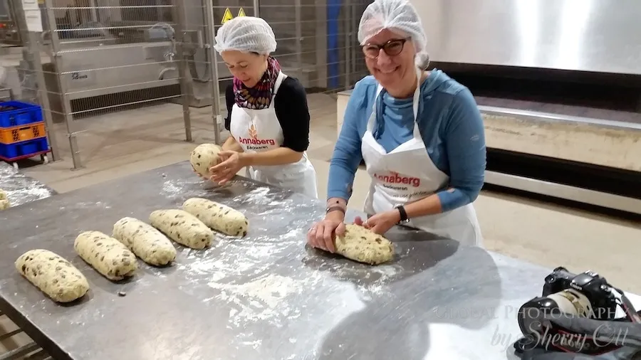 Mein Versuch, den Stollenteig zu kneten