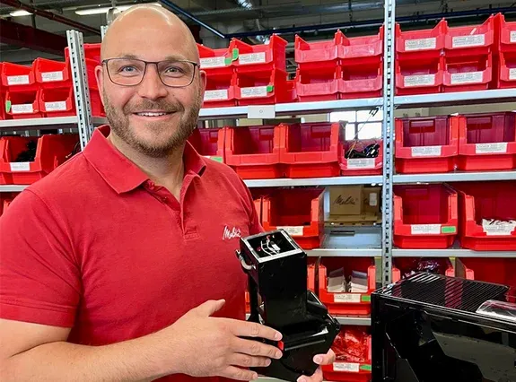 Melitta® Mitarbeiter im Reparaturservice