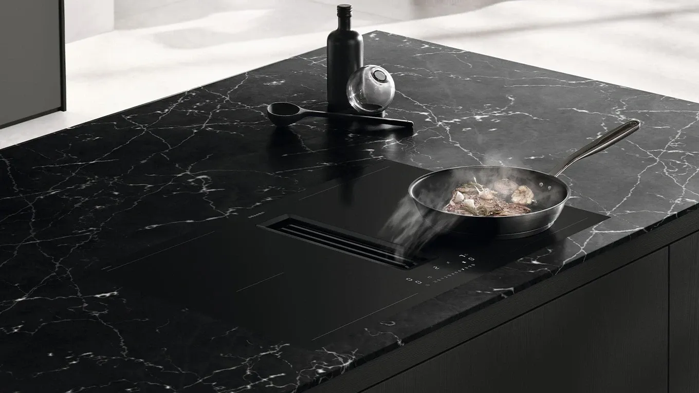 Miele KMDA Kochfeld mit integriertem Dunstabzug und MattFinish Oberfläche