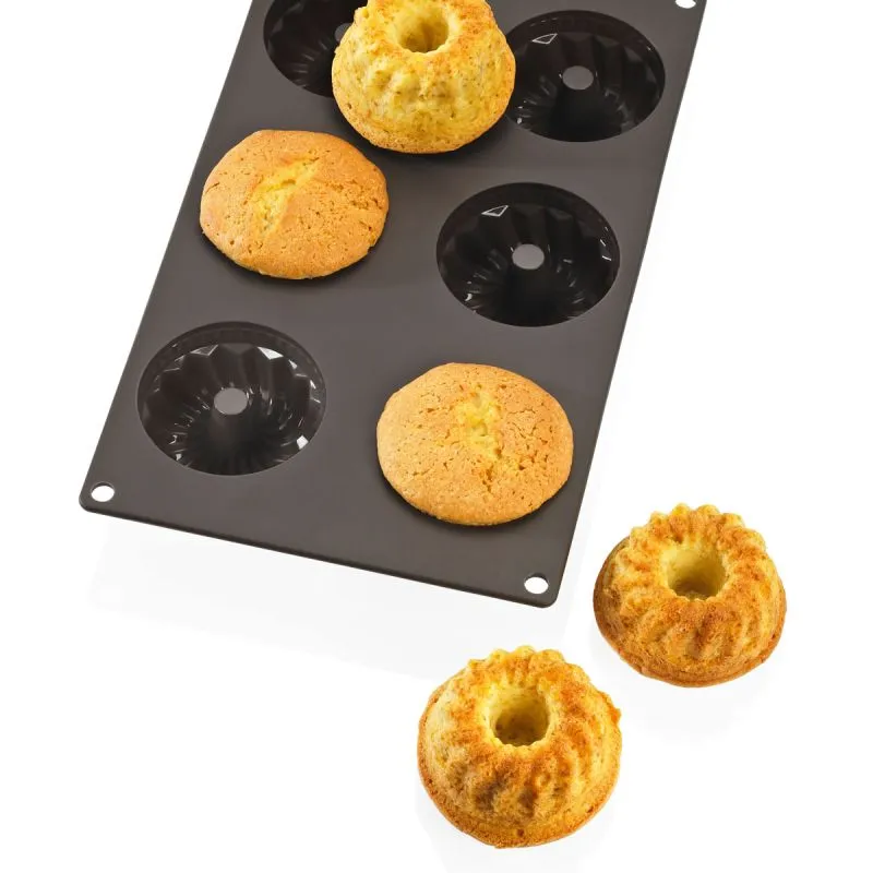 Mini Gugelhupf Grundrezept: Kleine Gugelhupfe, großer Genuss! Mit diesem Rezept backst du mehrere Mini-Kuchen – perfekt zu Kaffee oder Tee. Zubereitet in den Lurch Mini Gugelhupf-Backformen.