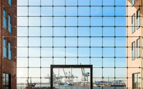 Modernes Foyer in einem Hamburger Seminarhaus