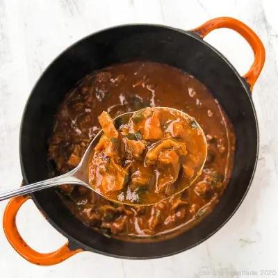 Mollejas de pollo al Pimentón, Hühnermägen in würziger Paprikasauce, eine besondere spanische Delikatesse