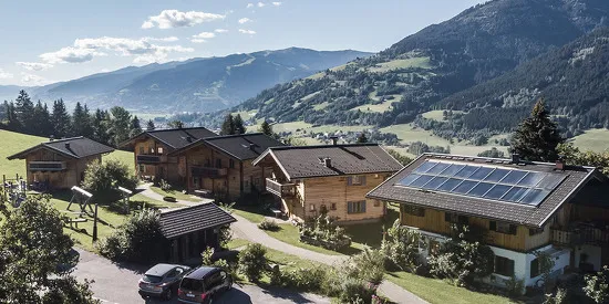 Nachhaltiges Bergdorf mit exklusiven Chalets