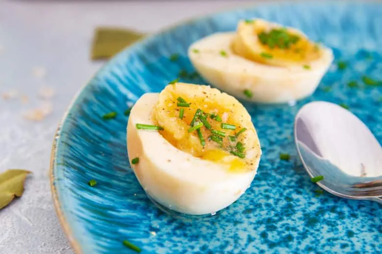 Nahaufnahme eines halbierten Soleis, bereit zum Genuss