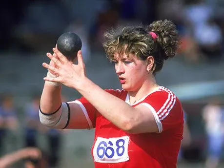Natalja Lissowskaja beim Kugelstoßen, Weltrekord, Sowjetunion