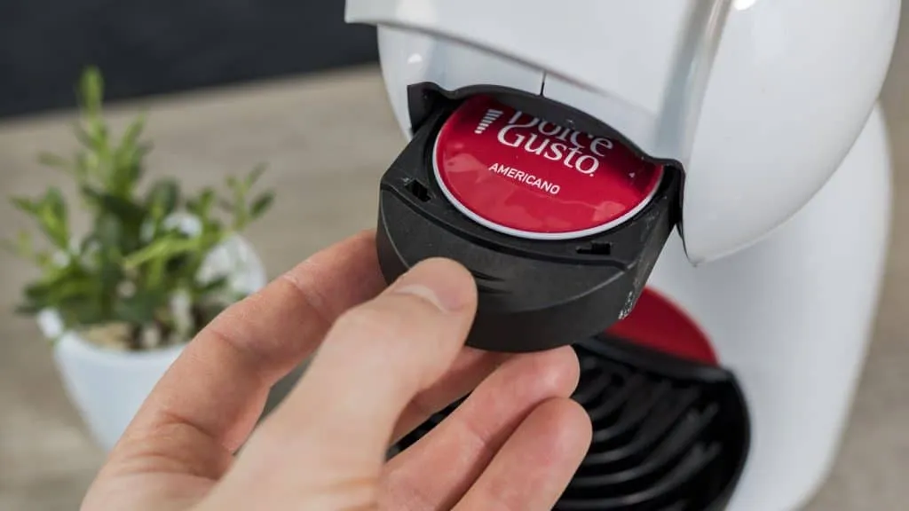 Nespresso Milchschaum vs. Dolce Gusto: Frische Milch oder Milchpulver