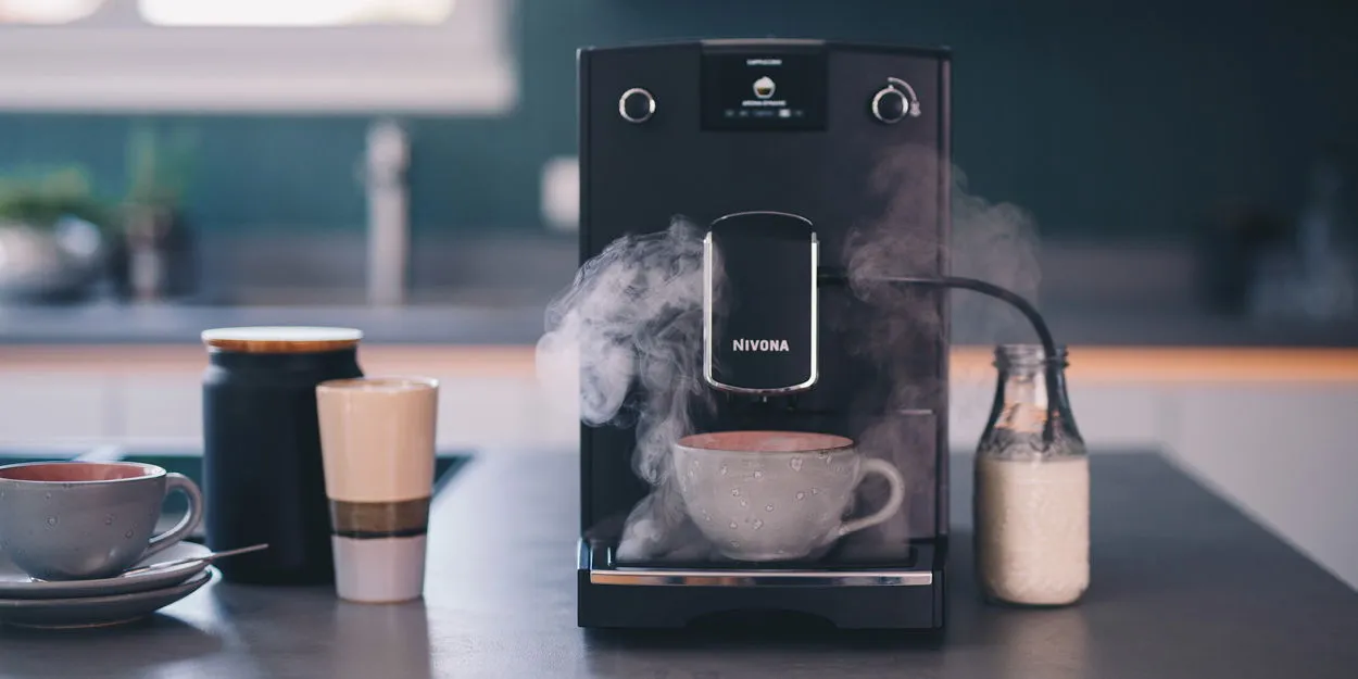 Nivona NICR 690 Kaffeevollautomat in elegantem Schwarz