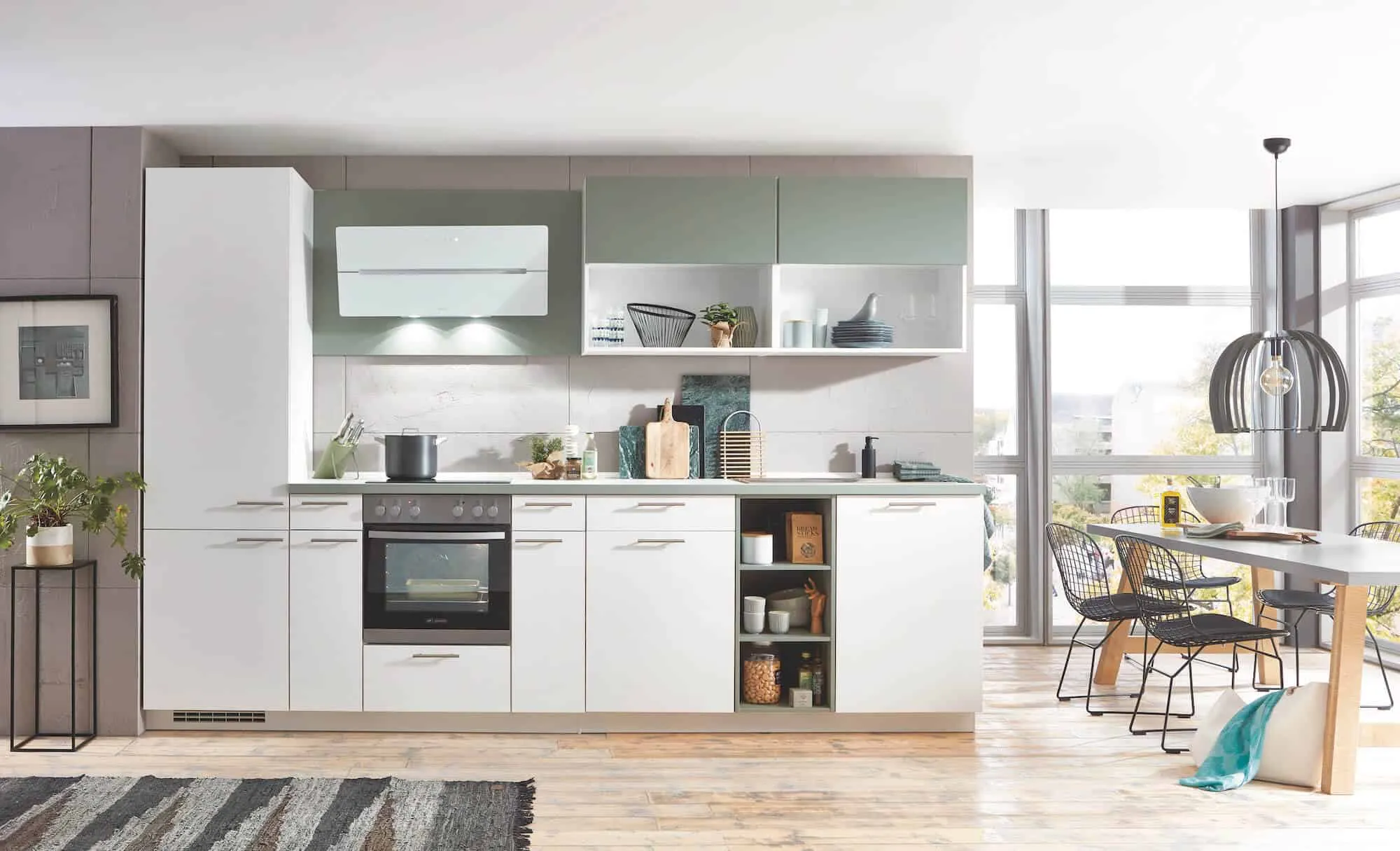 Nobilia moderne Küchenzeile in Alpinweiß mit integrierten Leonard Küchengeräten