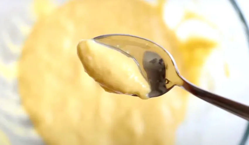 Nockerl formen mit Löffel