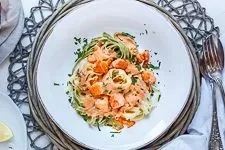 Nudeln mit Lachs Sahne Soße - www.emmikochteinfach.de