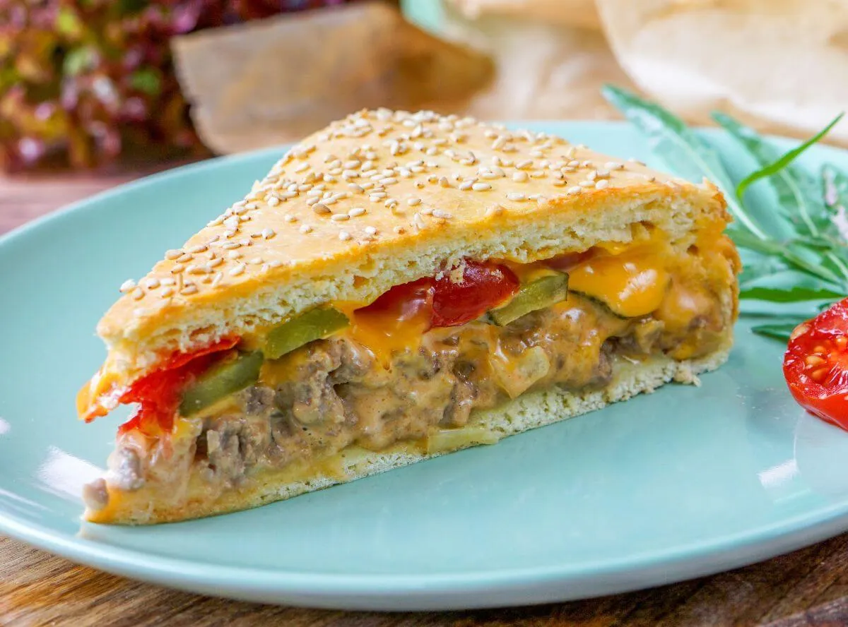 Ofenburger, herzhaft gefüllt und goldbraun gebacken, ideal für die schnelle Familienküche.