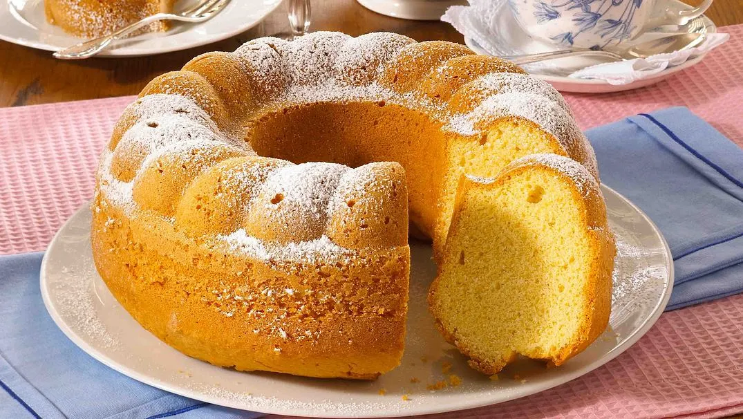 Omas Eierlikörkuchen