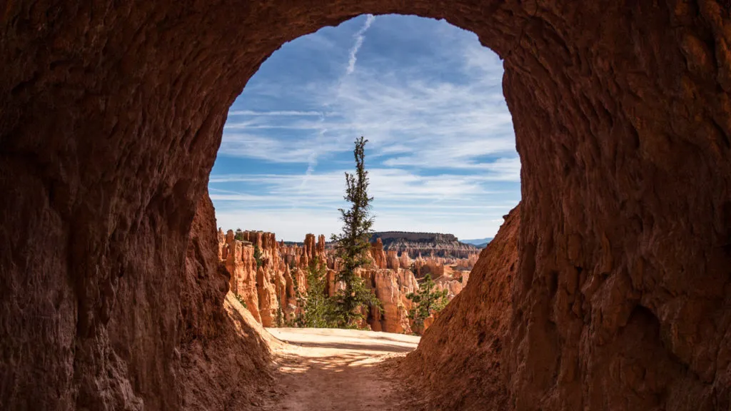 Peek-A-Boo Loop in Bryce Canyon.