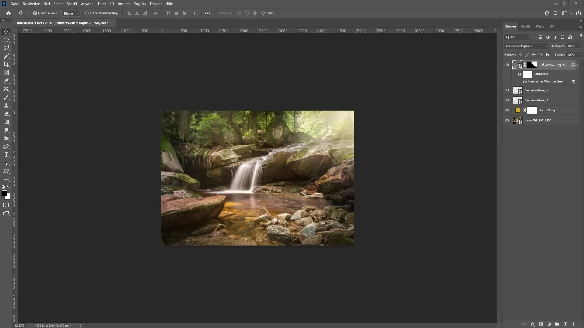 Photoshop Anleitung Sonnenstrahlen erstellen: Farbfläche mit orangefarbenem Grundton und reduzierter Deckkraft