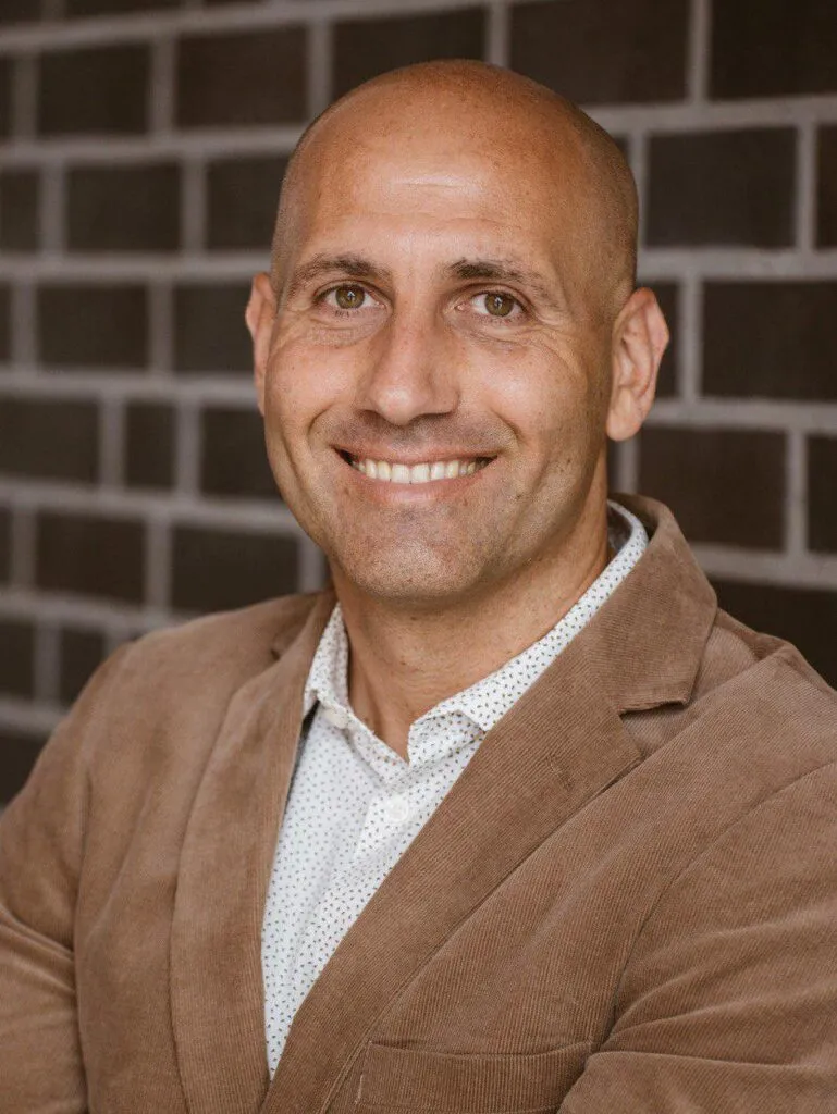 Porträt von Dejan Mihajlović, Lehrer und Berater