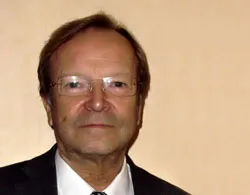 Prof. Dr. Thomas Blaha, Tierarzt und TVT-Vertreter, begrüßt die Unterstützung beim Haustier finden.