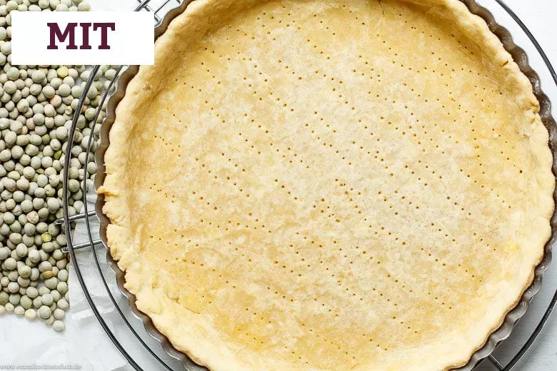 Quicheteig gebacken mit getrockneten Hülsenfrüchten - www.emmikochteinfach.de