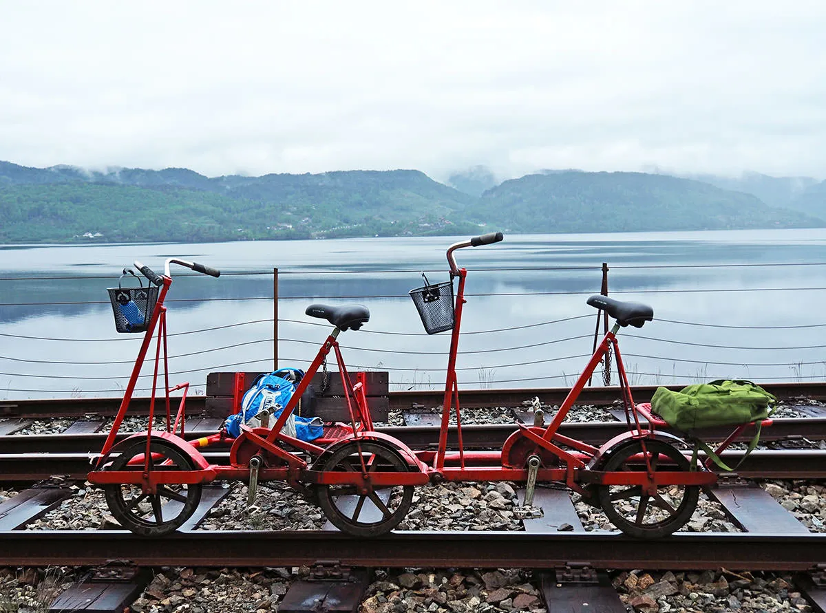 Railbiken in Flekkefjord an der südnorwegischen Küste