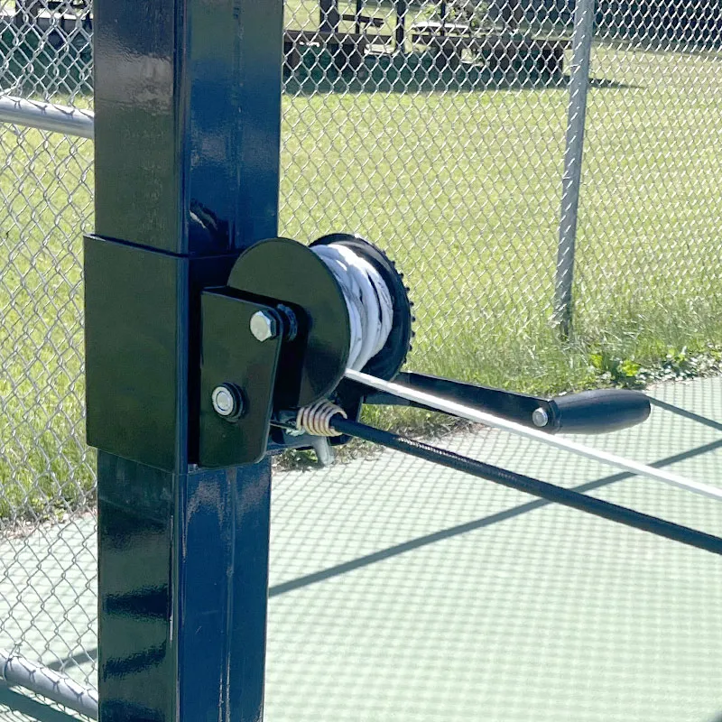 Robuste Netzspannrolle am 3,5 Zoll Sportnetzpfosten für einfache Bedienung