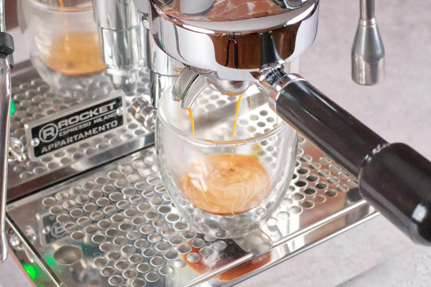 Rocket Appartamento Espresso ziehen