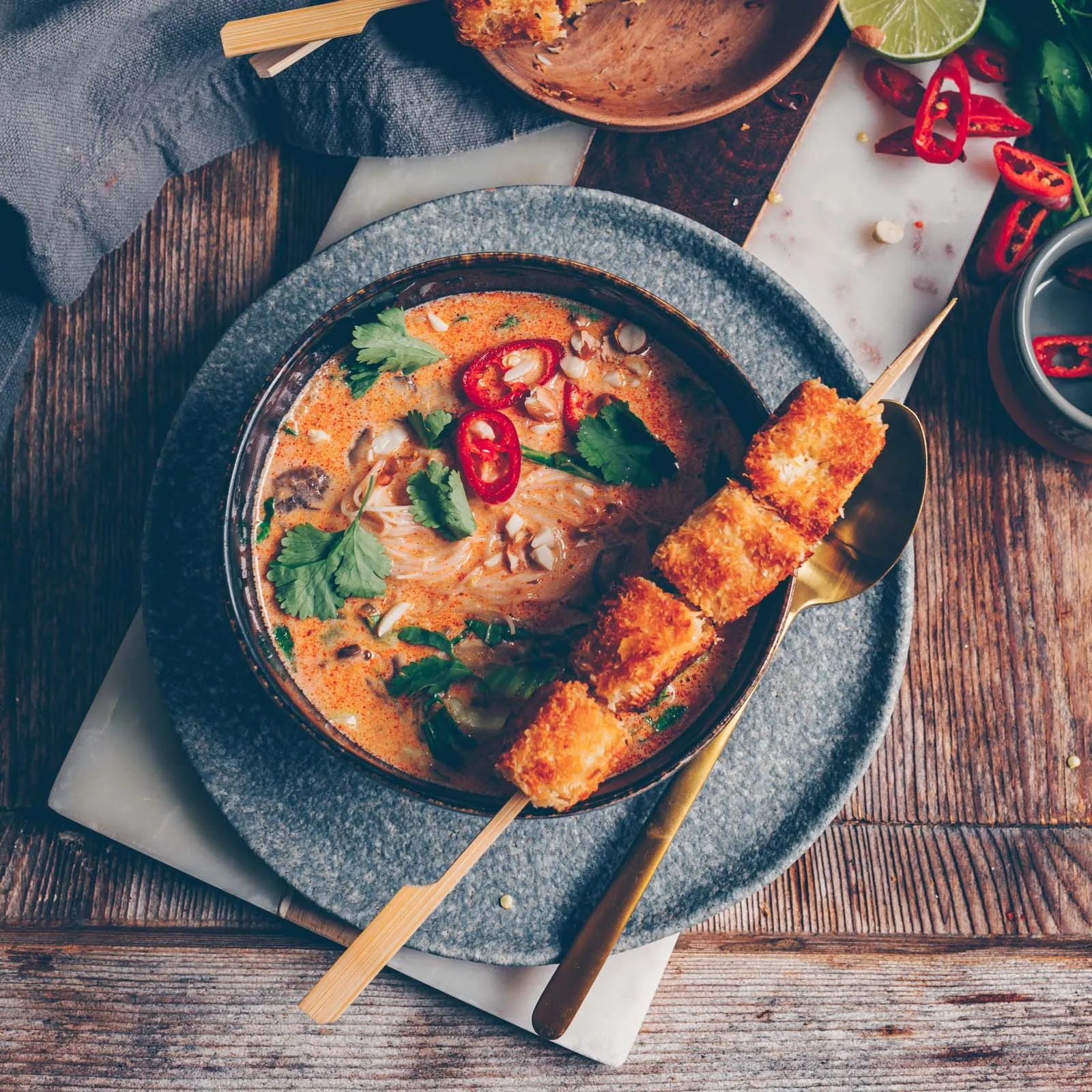 Rote-Curry-Suppe mit Kokos-Tofu