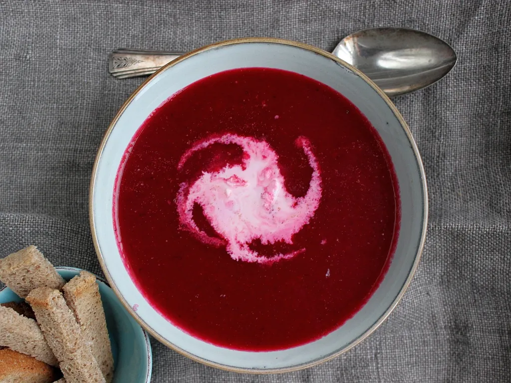 Rote-Rüben-Suppe