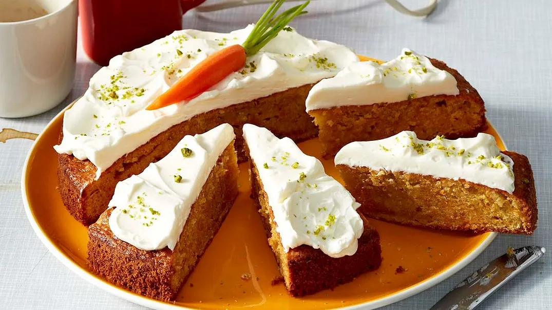 Rüblikuchen mit Frischkäsetopping