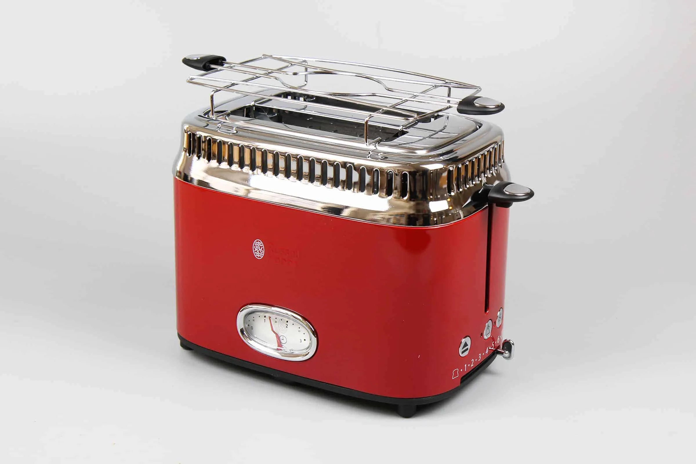 Russell Hobbs Retro Toaster: Elegantes Design in roter Farbe