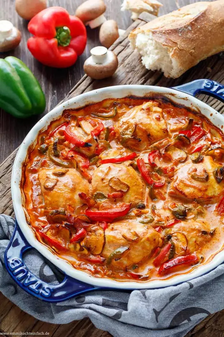 Saftige Hähnchenbrust im Ofen mit cremiger Soße