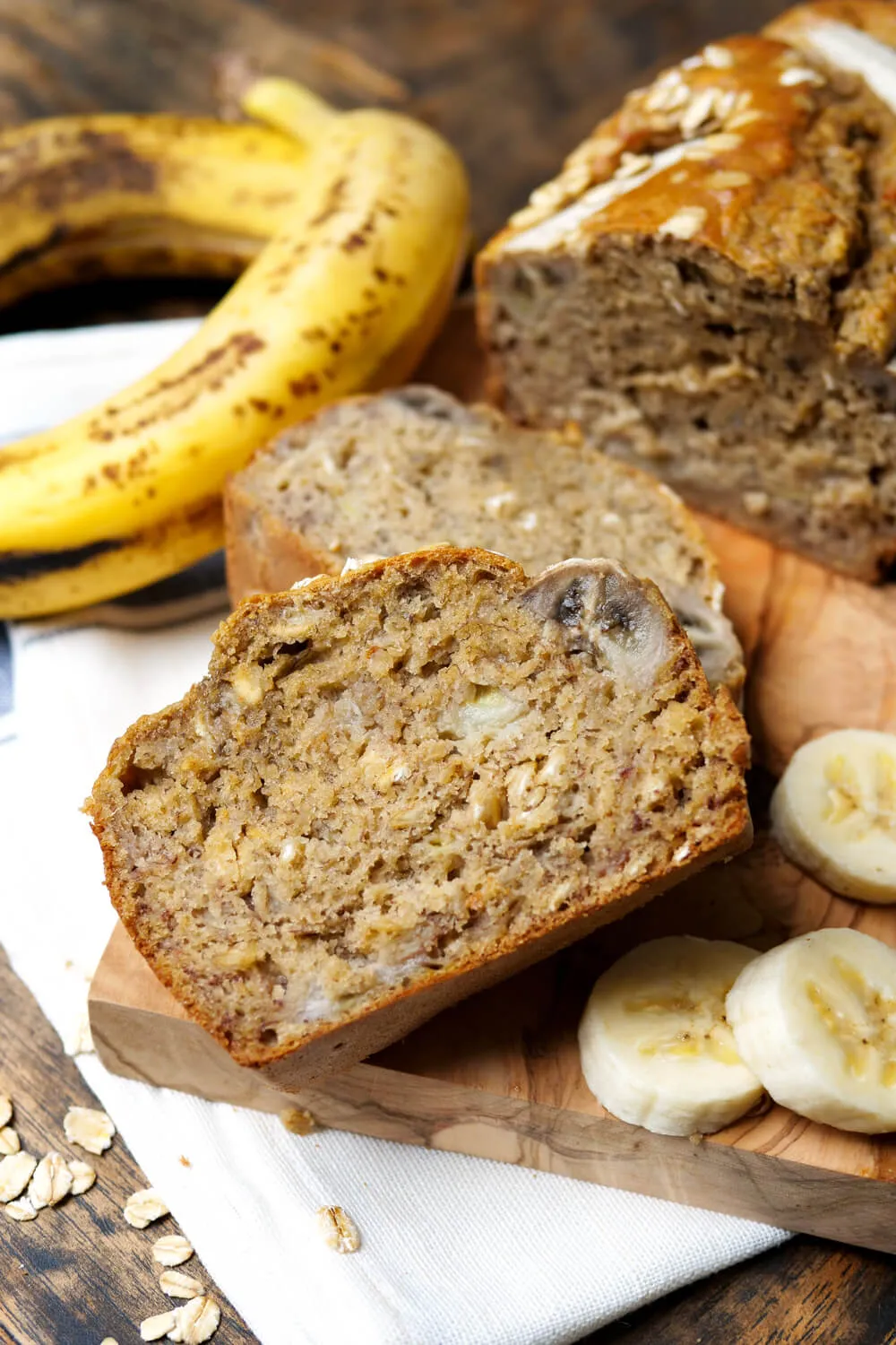 Saftiges Bananenbrot in Scheiben geschnitten