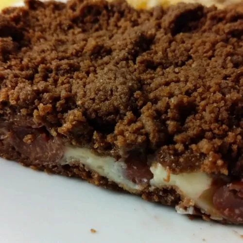 Schoko-Kirsch-Streusel mit Mürbeteig aus der OptiGrill Backschale